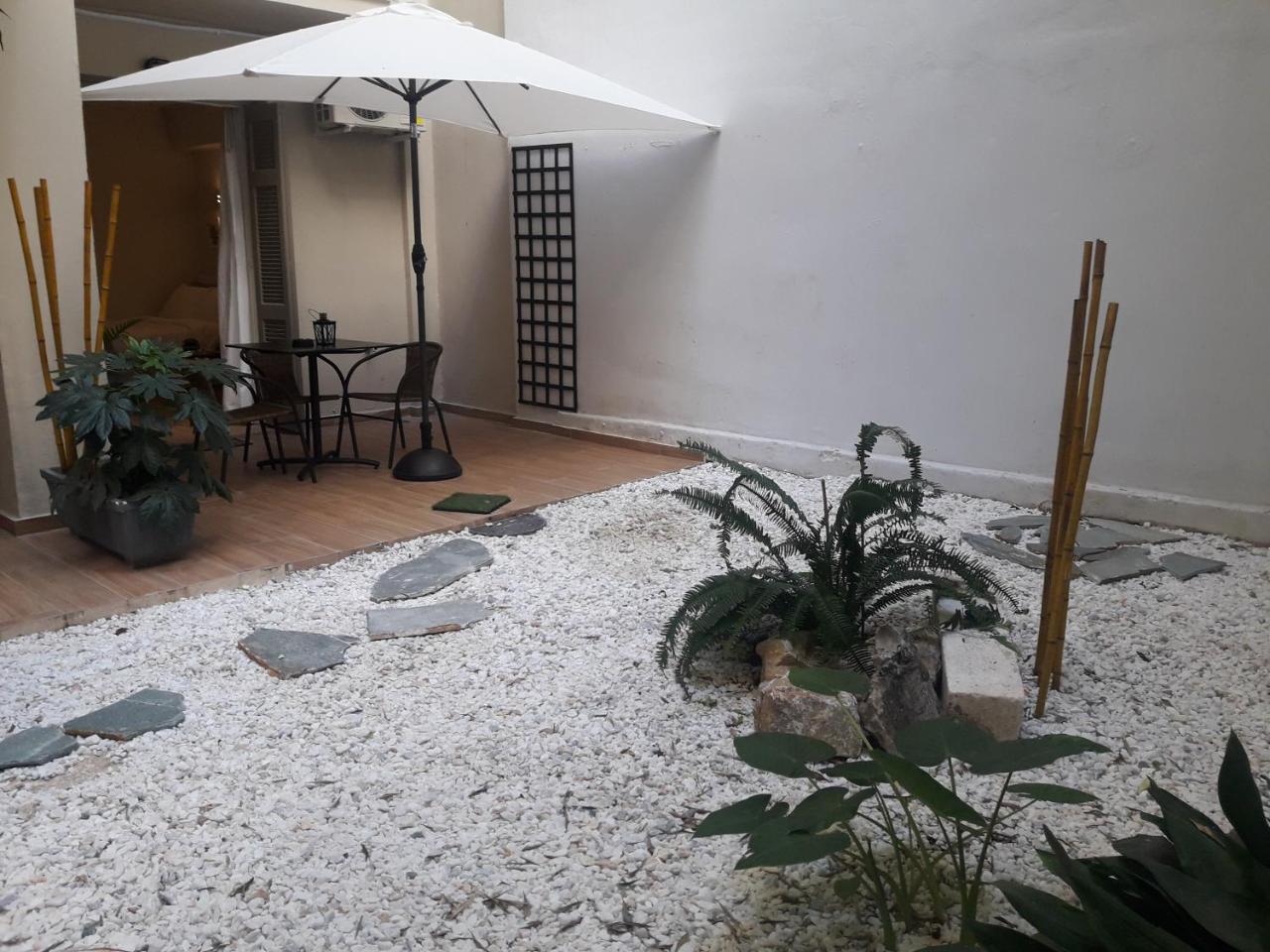 Studio Posh With Garden In Kolonaki Apartment Athens Ngoại thất bức ảnh